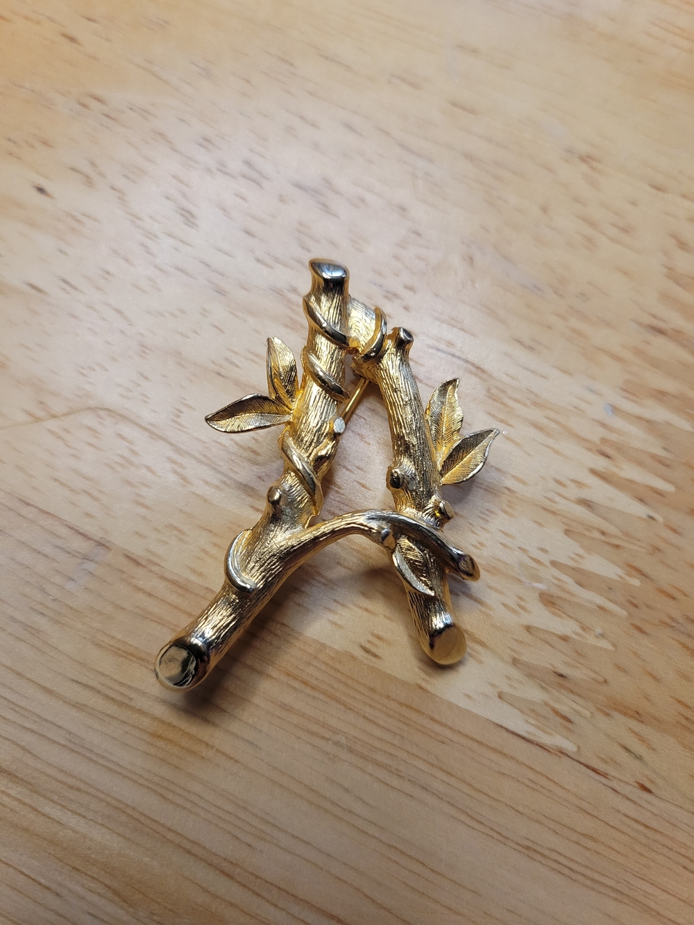 Sarah Coventry Gold Leaf Branch Brooch Pin